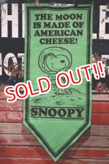 画像: ct-220501-07 PEANUTS / 1960's Snoopy Banner "The Moon Is Made of American Cheese!"