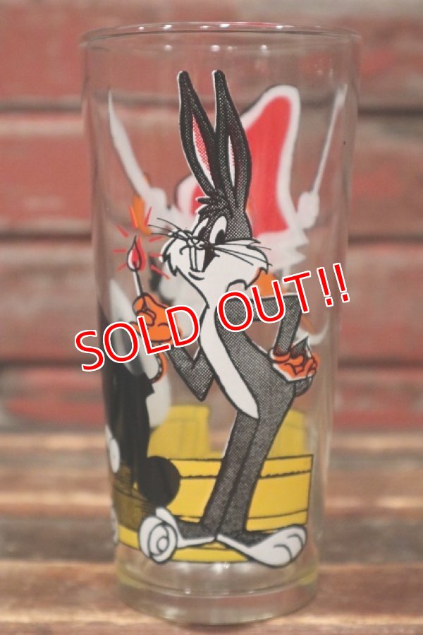 画像1: gs-220501-10 Bugs Bunny & Yosemite Sam / PEPSI 1976 Collector Series Glass