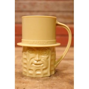 画像: ct-231211-06 PLANTERS / MR.PEANUT 1950's Plastic Mug (Light Brown)