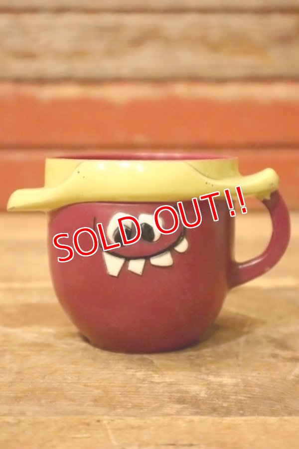 画像1: ct-231206-26 Pillsbury / 1960's Funny Face Plastic Mug "Goofy Grape"