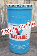 画像: dp-240101-26 VALVOLINE / 1960's-1970's 120 LBS. 16 U.S. GALLONS OIL CAN