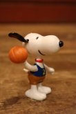 画像2: ct-240214-195 Snoopy / Schleich PVC Figure "Basketball"