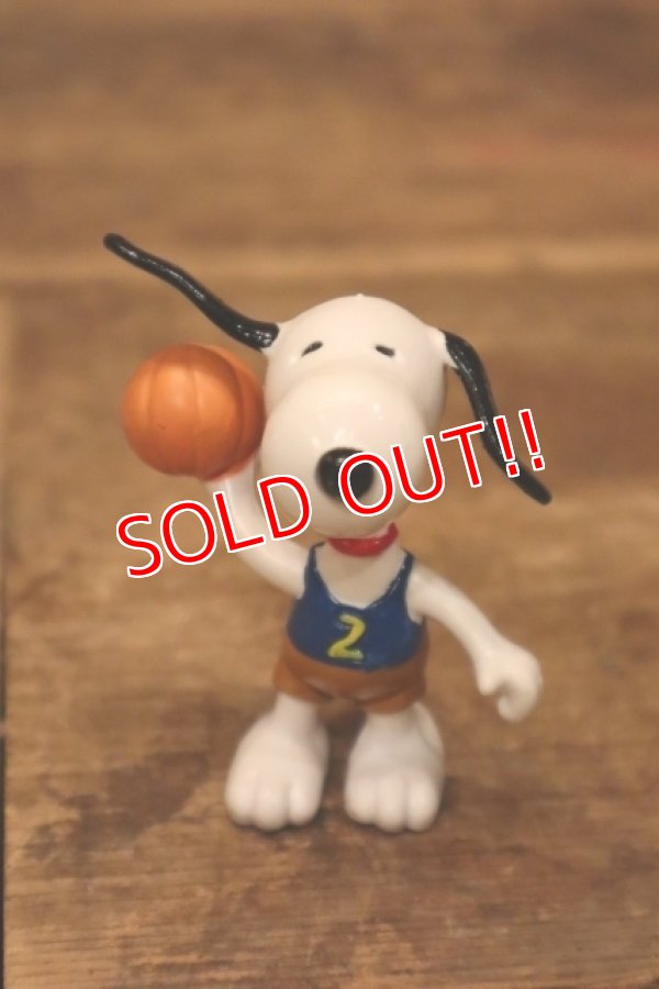 画像1: ct-240214-195 Snoopy / Schleich PVC Figure "Basketball"