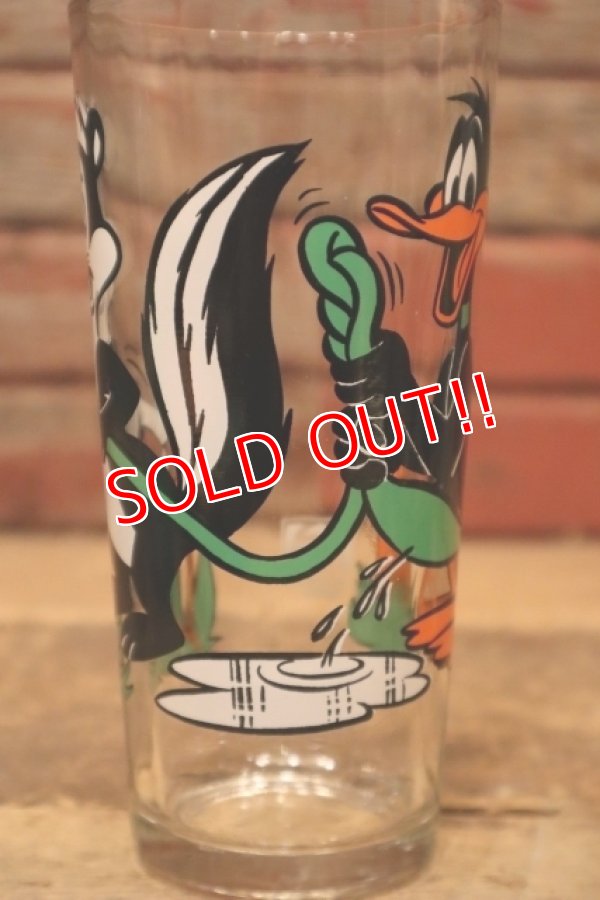 画像3: gs-240301-07 Pepe Le Pew & Daffy Duck / PEPSI 1976 Collector Series Glass