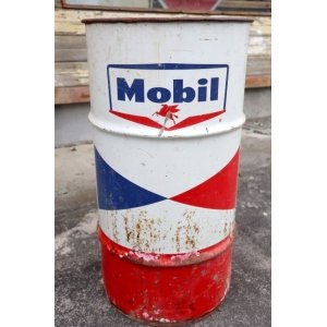 画像: dp-240508-33 Mobil / 1960's 120 POUNDS 16 GALLONS Oil Can