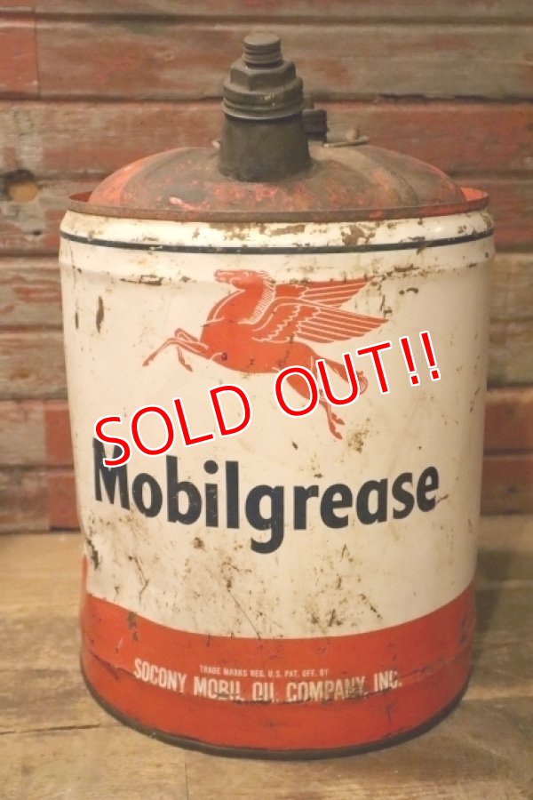 画像1: dp-240911-38 Mobilgrease / 1940's-1950's 5 U.S. GALLONS CAN