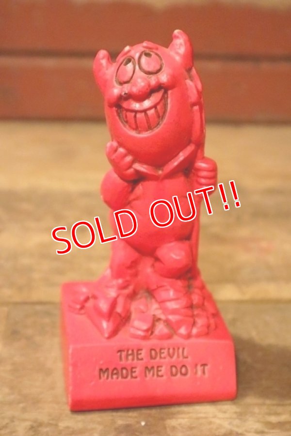 画像1: ct-241008-98 PAURA 1971 Red Devil Message Doll "THE DEVIL MADE ME DO IT"