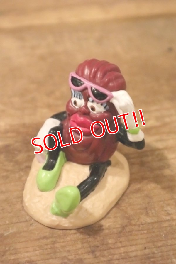 画像2: ct-241008-83 The California Raisins / 1988 PVC Figure "Girl with Sunglasses"