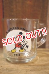 画像: ct-250205-13 Mickey Mouse / Anchor Hocking 1970's Mug "MAGICIAN MICKEY"