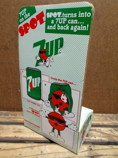 画像: ct-130702-45 7up / 80's Spot turns into a 7up can.