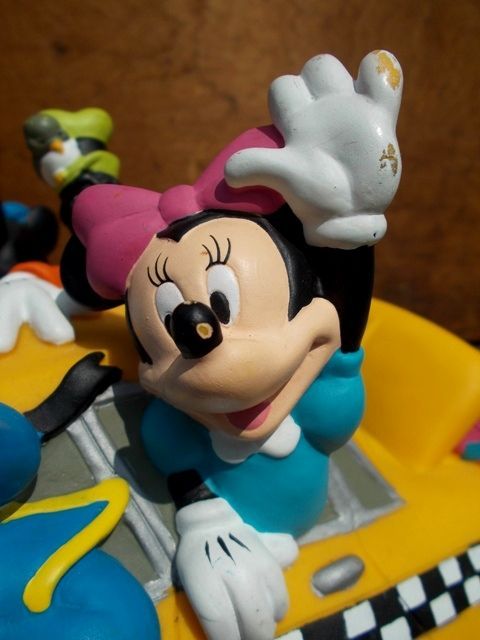 画像: ct-130813-05 Disney Characters / Walt Disney World Limited Taxi Bank