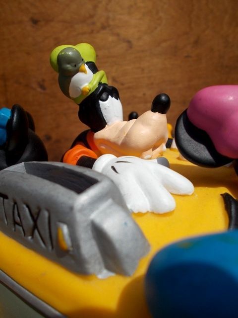 画像: ct-130813-05 Disney Characters / Walt Disney World Limited Taxi Bank