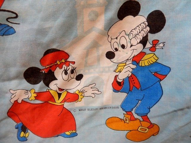 画像: ct-130716-39 Disney Characters / 70's Flat Sheet  (Twin)