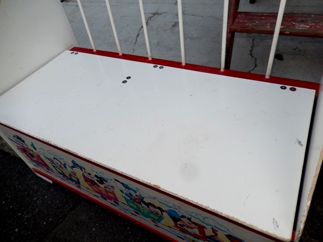 画像: ct-131211-01 Disney / 70's Bench & Toy Box