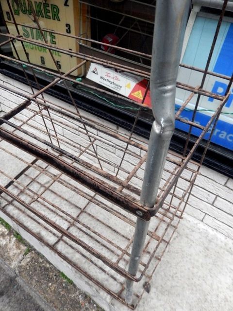 画像: dp-140401-13 Home Sanitation Center / Vintage Wire Rack