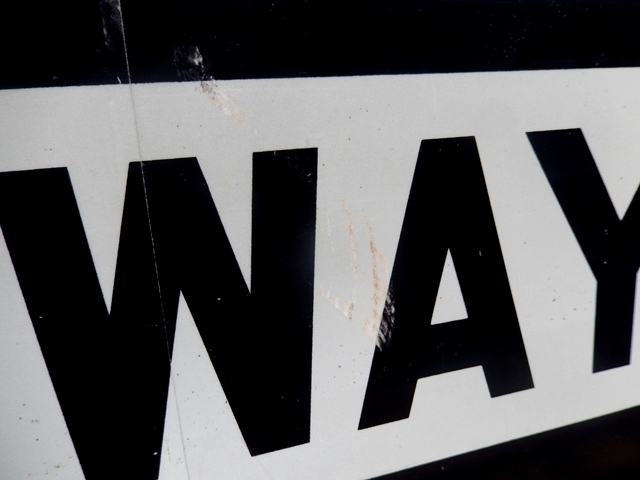 画像: dp-140718-05 Road sign "ONE WAY"