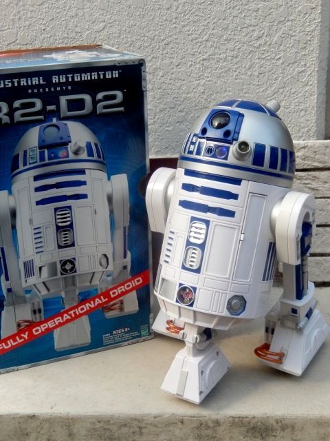 ct-140902-18 R2-D2 / Hasbro 2001 Interactive R2-D2