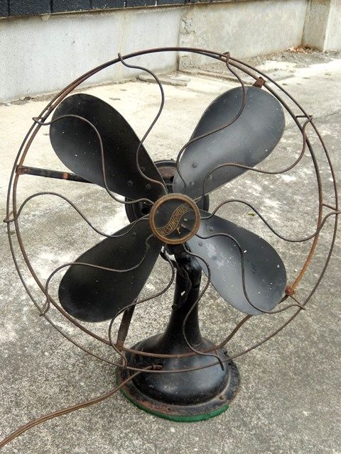 dp-170901-09 Westinghouse / 1940's Electric Fan