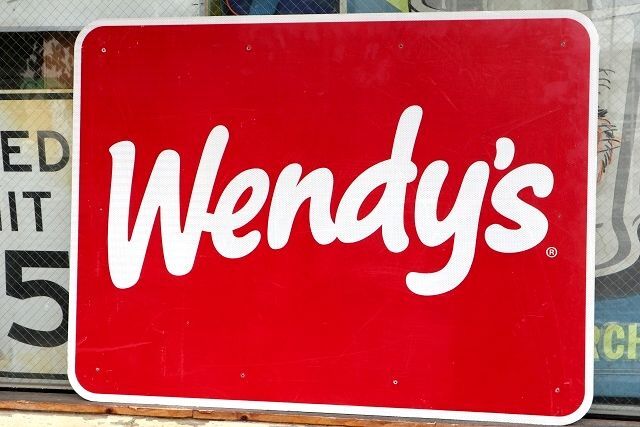 画像1: dp-220501-45 Wendy's / Large Road Sign