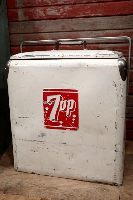 dp-220601-05 7up / 1950's Metal Cooler Box - Jack's Mart