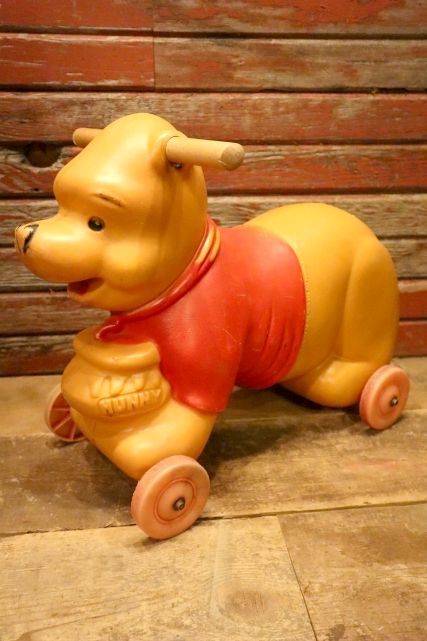 画像1: ct-240418-20 Winnie the Pooh / MARX 1970's Ride on Toy