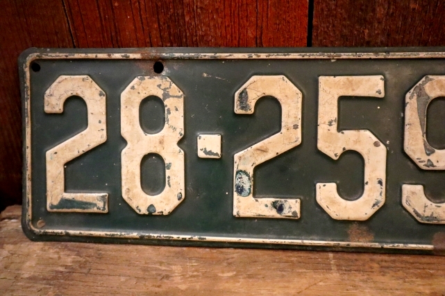 画像2: dp-250205-21 License Plate 1931 KANSAS "28-2596"